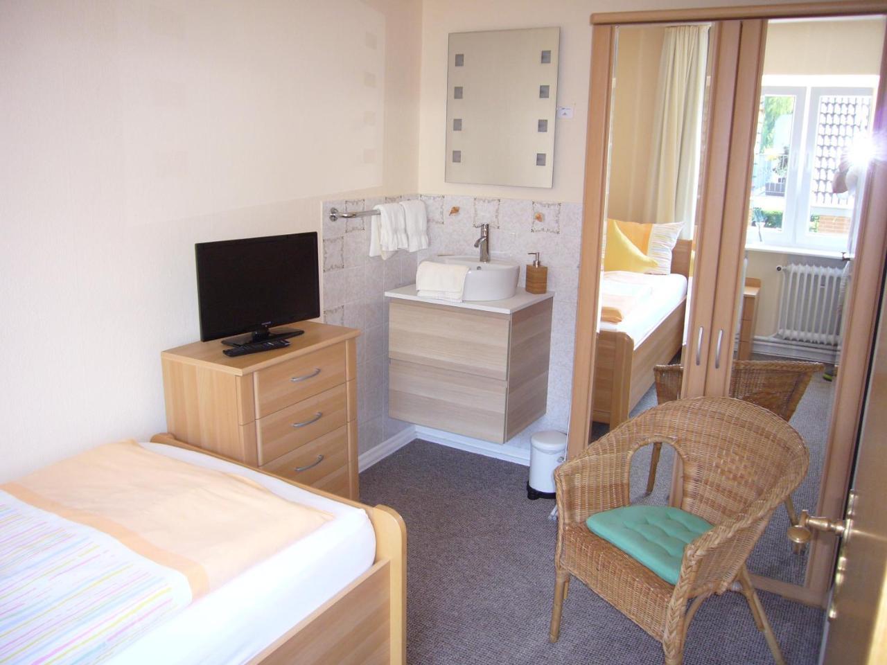 Aparthotel Klara Timmendorfer Strand Bagian luar foto